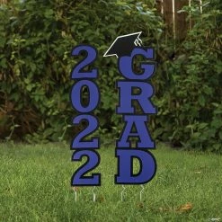 Budget β€οΈ Class of 2022 Graduation Party Yard Stakes - 2 Pc. β
